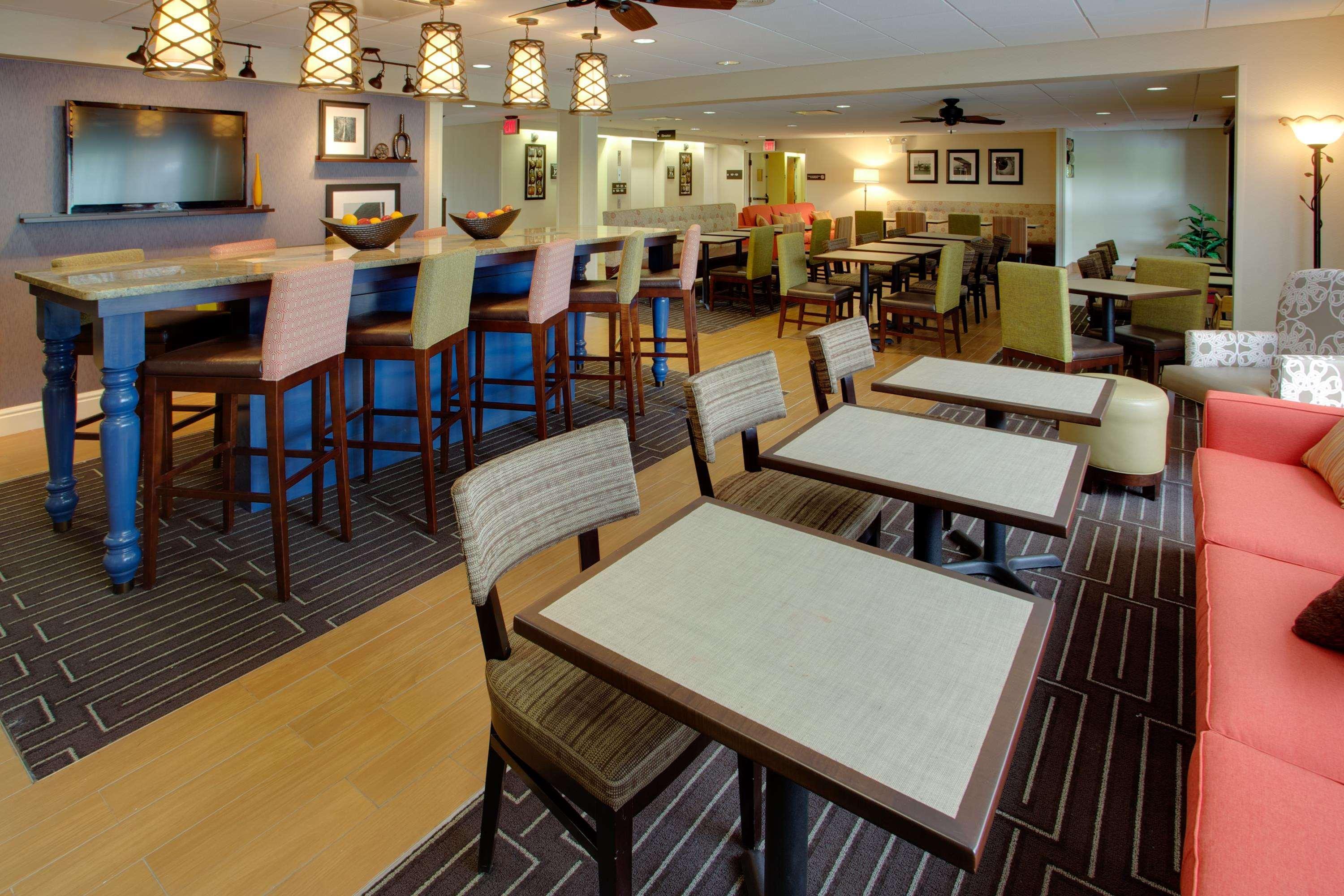 Hampton Pittsburgh/airport Hotel