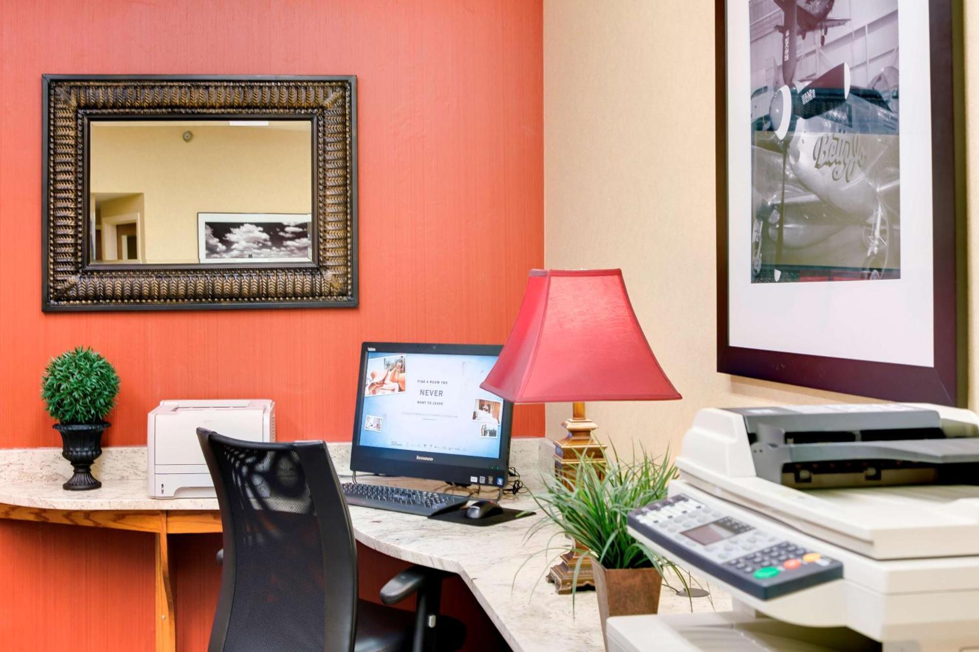 Hampton Pittsburgh/airport Hotel